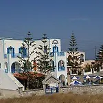 Margarita Gasthof Karterados (Santorini)