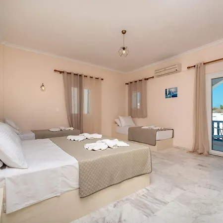 Guest house Margarita Karterados (Santorini)