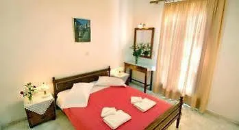 Margarita 3* Karterados (Santorini)